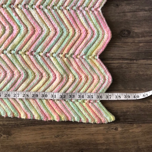 Infant Chevron Pastel Crotchet Blanket 35 x 37 - Picture 6 of 7